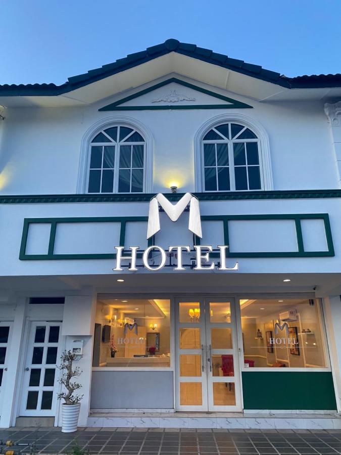 M Hotel 新山 外观 照片